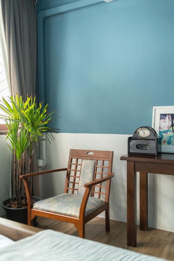 Better Moon Guesthouse Бангкок Экстерьер фото